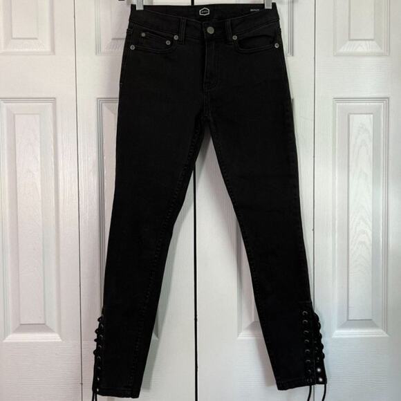 RVCA Juniors Dayley Cone Denim Mid Rise Skinny Jeans Sz 26 - Picture 9 of 10